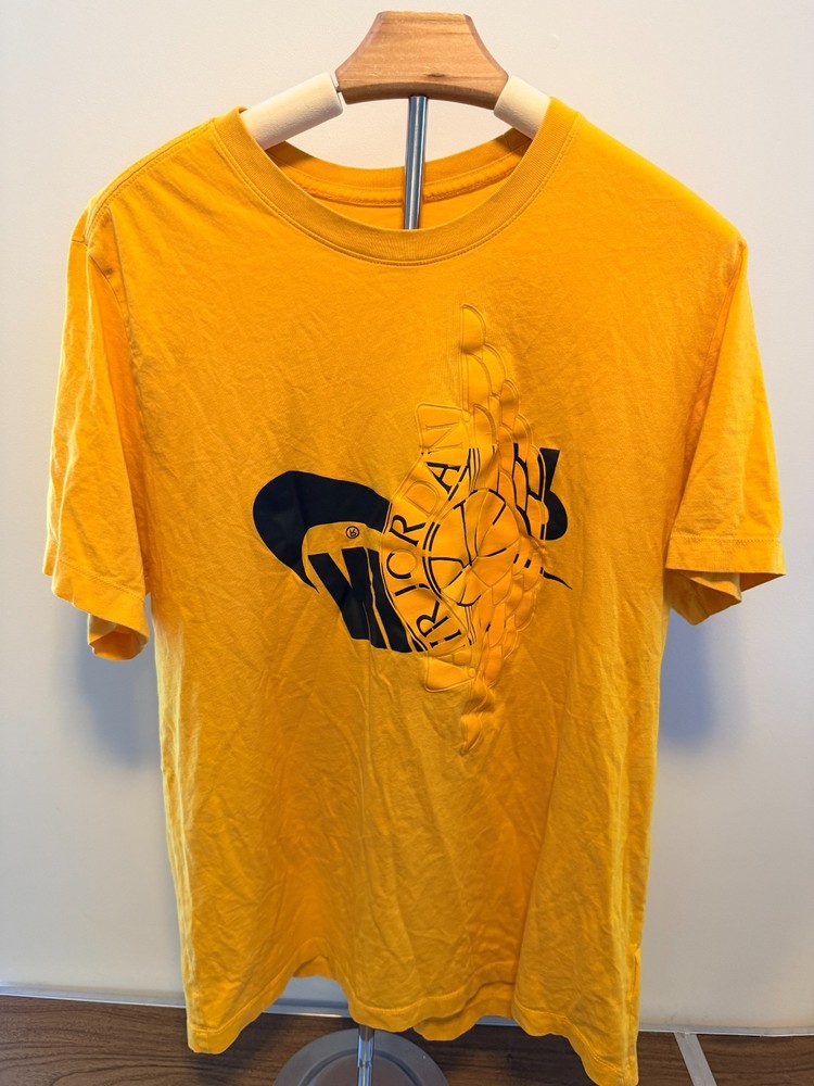 Air Jordan Wings Logo Mens T Shirt Large Yellow Nike Tee Basketball