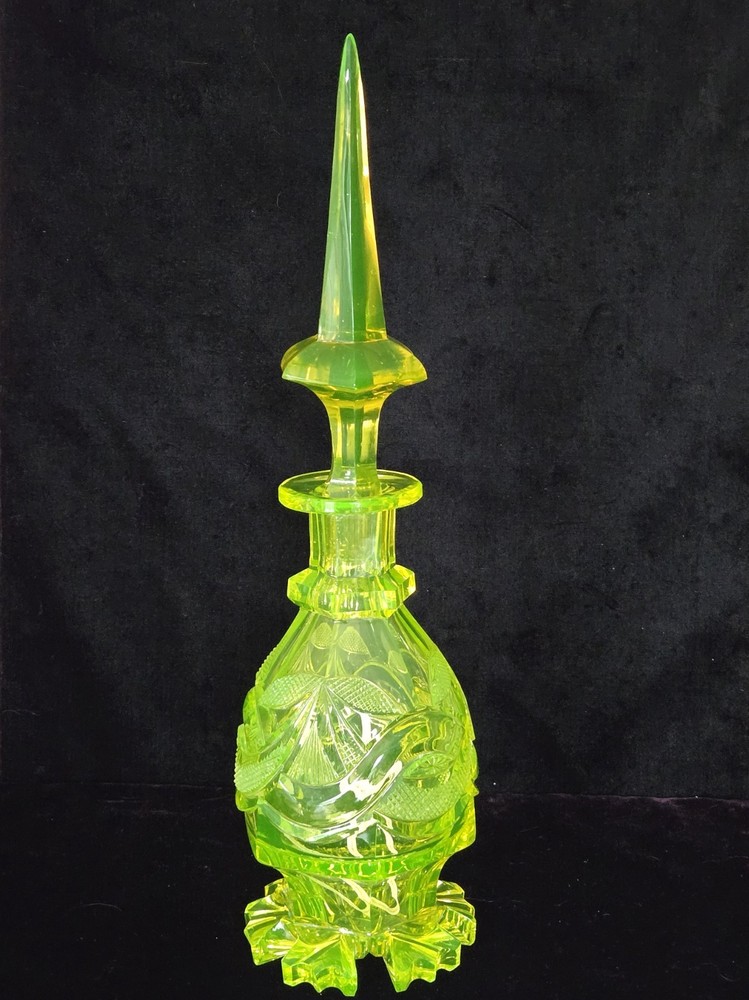 Very Rare Bohemian Vaseline Uranium Decanter