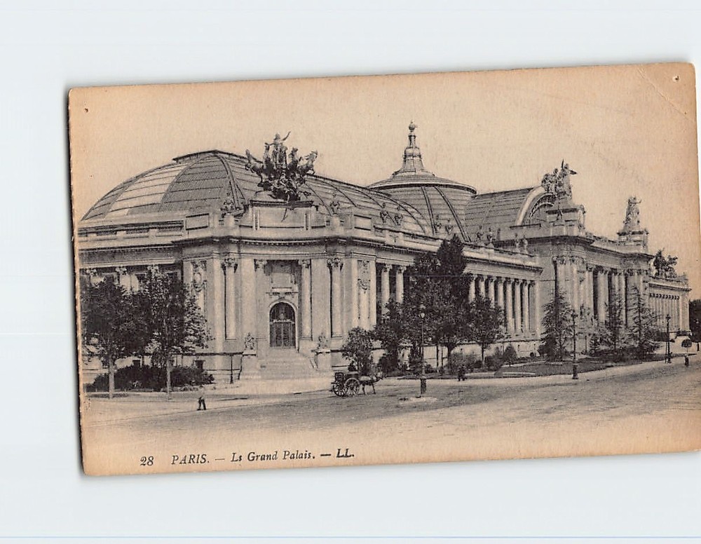 Postcard Le Grand Palais Paris France