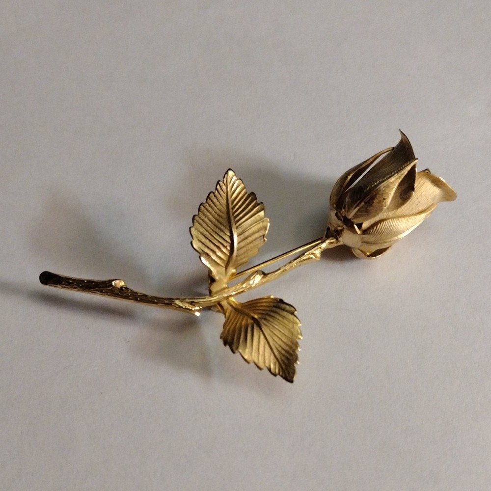 Vintage Gold Tone Rose Flower  Brooch Very Elegant Floral design Large 3in Pin