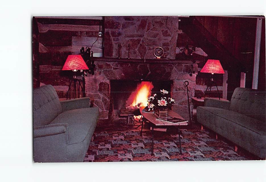 Postcard Interior Lounge of the Lake White Club Waverly Ohio USA