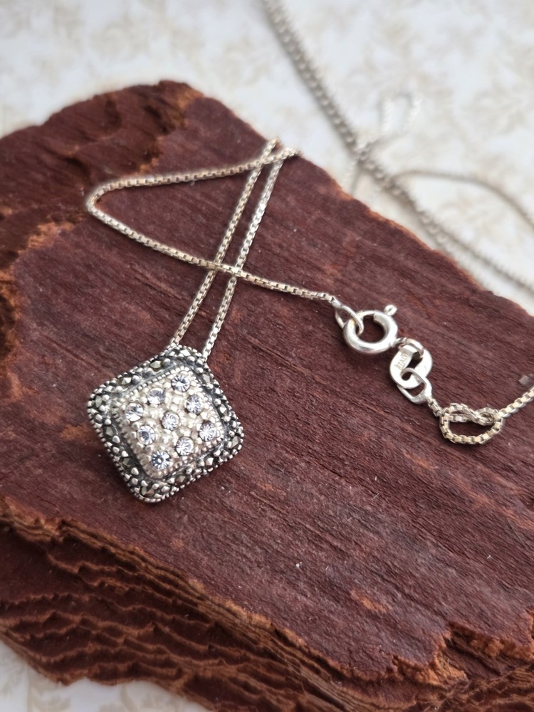 Vintage Sterling Silver CZ & Hematite Necklace Pendant & Chain 18