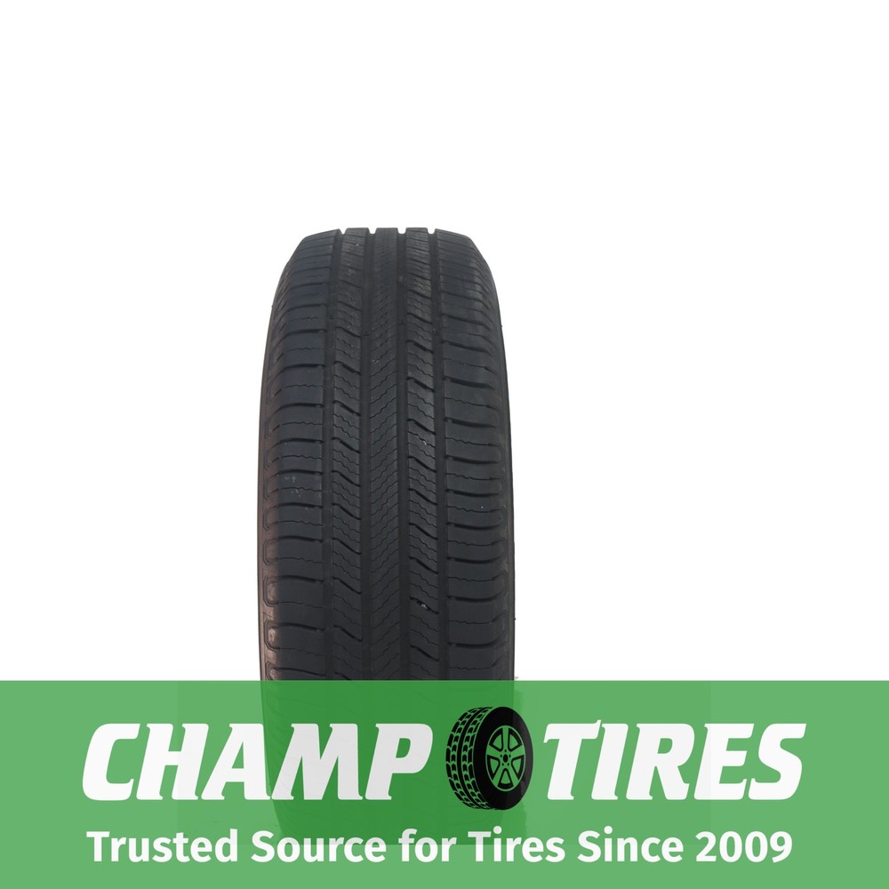 Set Of 4 P225/65R17 Michelin Defender 2 102 H Used 7/32nds