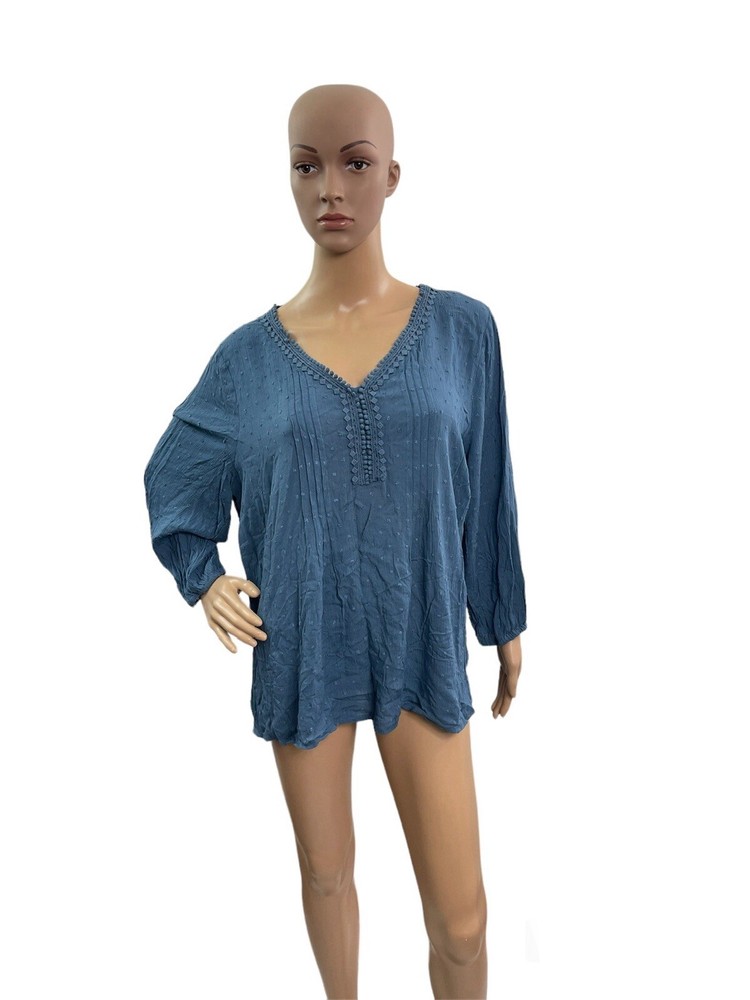 Stitch Fix Sky Are Blue Curvy  Women’s Size 1X Long Sleeve V Neck Blue Blouse