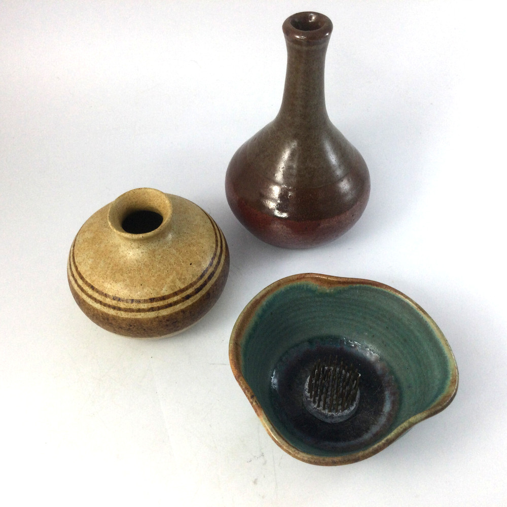 Vintage Clay Pottery Small Flower Vases Frog Dish Set of 3 Brown Beige Green