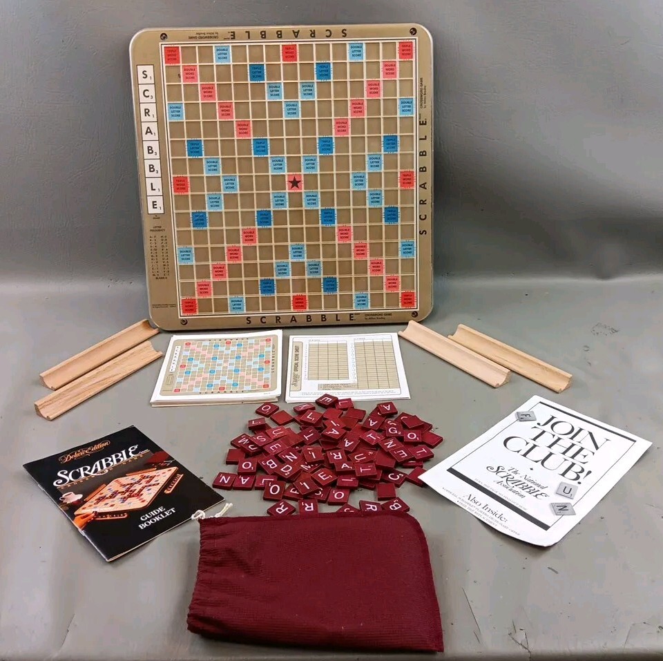 Scrabble Deluxe Edition 1989 Rotating Turntable COMPLETE #4034 Mahogany Tiles