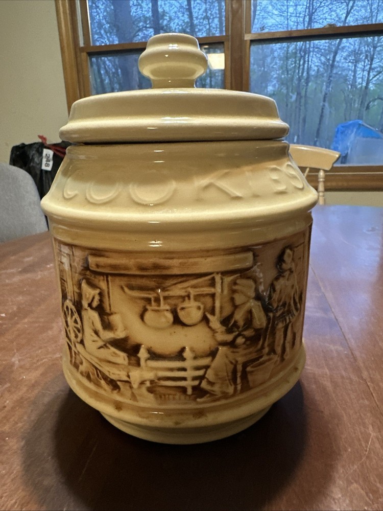 Vtg 2 Sided McCoy Covered Wagon / Frontier Family Homestead West Cookie Jar