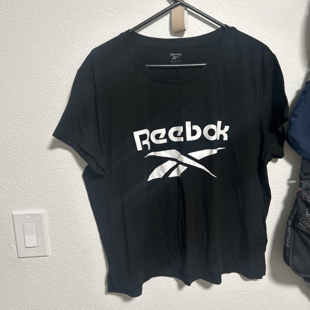 Reebok Women's Black Short Sleeve Logo Graphic T-Shirt Size XL