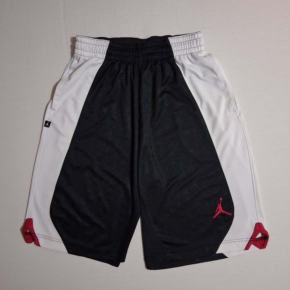 Black Jordan Basketball Shorts / Black Jordan Shorts Mens Medium