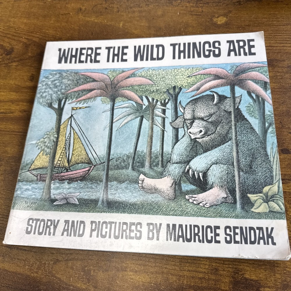 WHERE THE WILD THINGS ARE by MAURICE SENDAK 1969 softcover