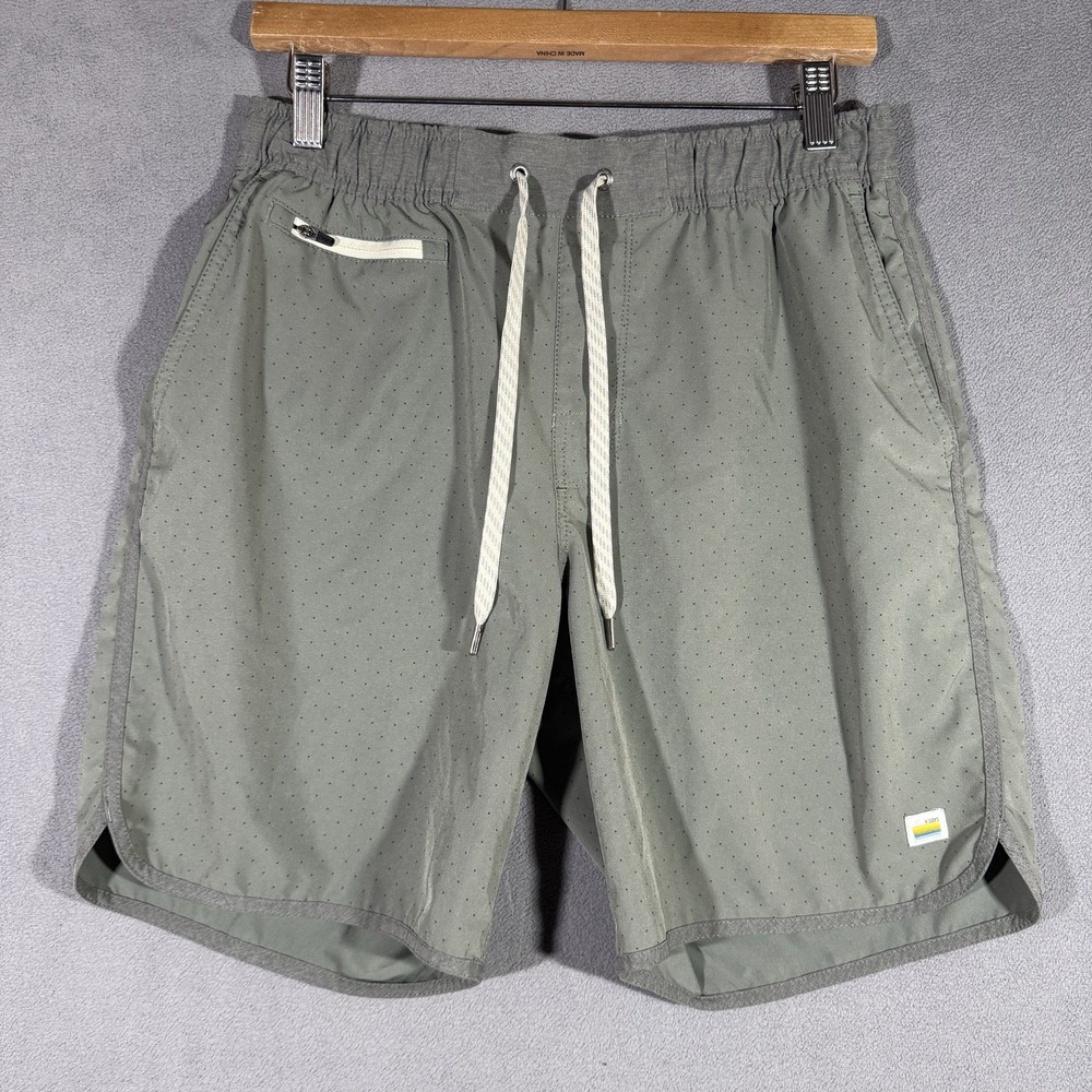 Vuori Banks Shorts Men's M V330 Gray Drawstring Performance Pockets Gym Running