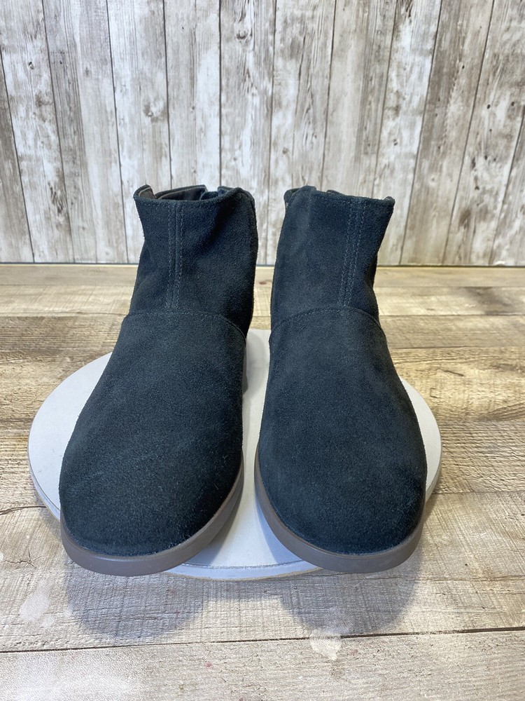 Koolaburra by UGG Womens Black Suede Studded Ankle Boots Size 9.5