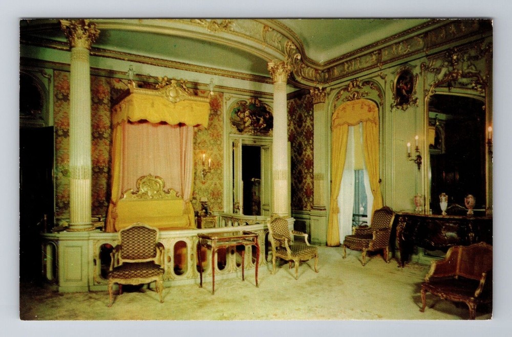 Hyde Park NY-New York, Bedroom, Vanderbilt Mansion National, Vintage Postcard