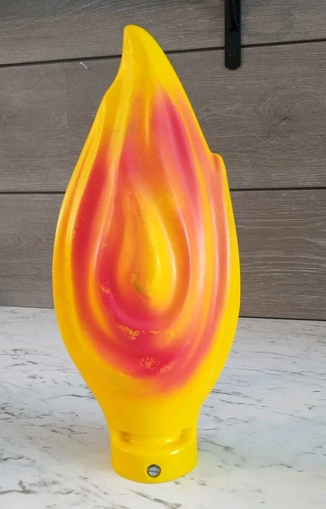Vintage Empire Blow Mold Flame Top Yellow Plastic Candle Christmas Noel Candle