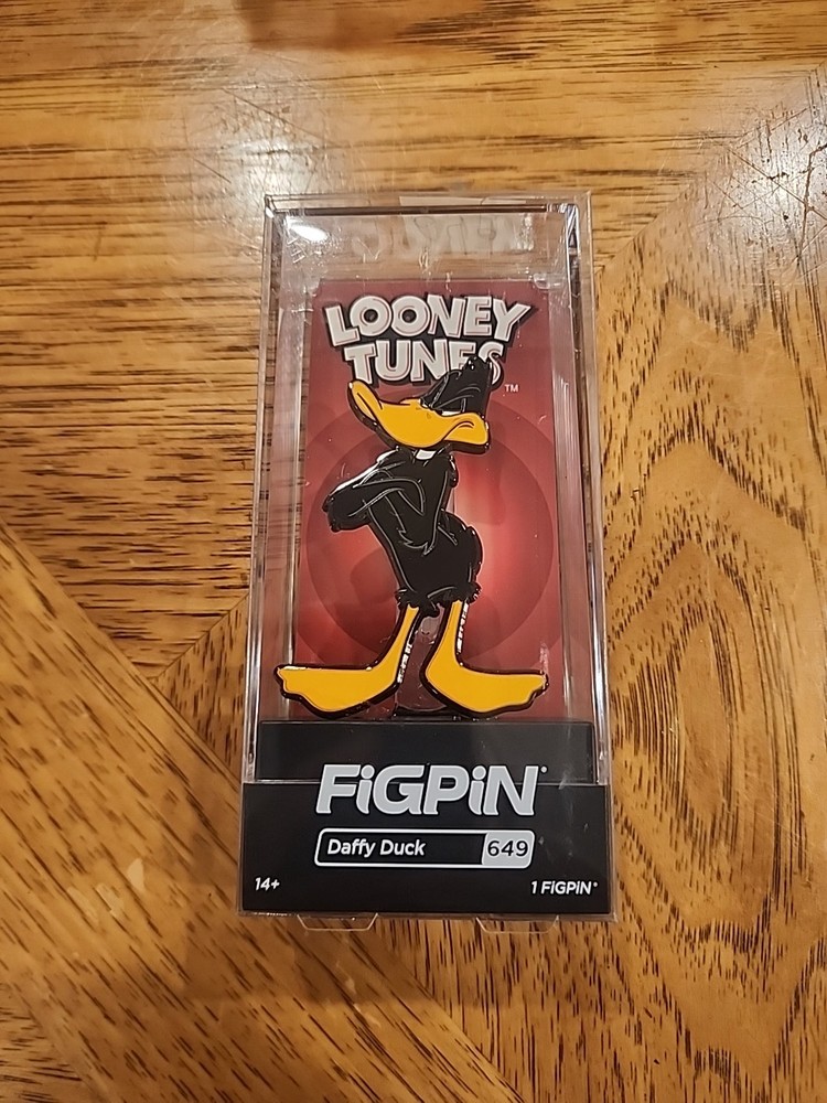 FiGPiN Classic LOONEY TUNES Daffy Duck #649