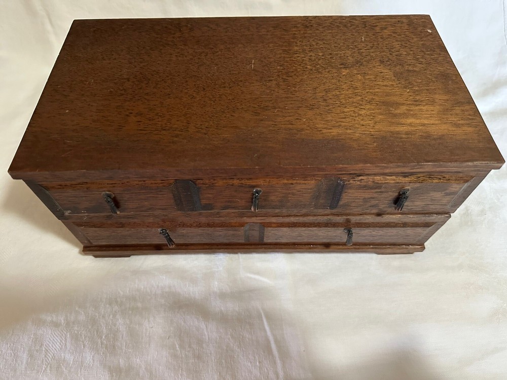 Vintage Wooden Travel Mini Bar Hudsons Whiskey Decanters Shot Glasses