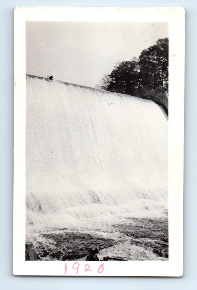 Old Vintage Photo ABSTRACT LANDSCAPE WATERFALL DAM SPILLWAY 1920 SNAPSHOT