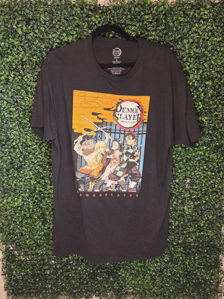 Demon Slayer Men's Graphic Tee Size XL