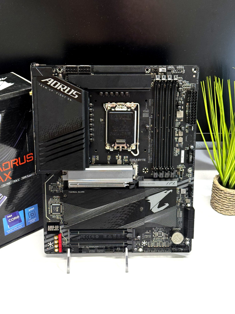 GIGABYTE Z790 AORUS ELITE AX DDR5 LGA1700 WiFi 6E PCIe 5.0 ATX