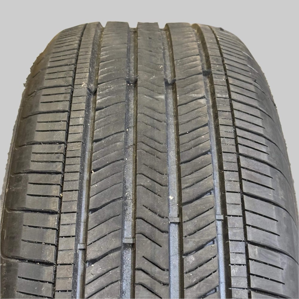 Goodyear Assurance Fuel Max 255/65R18 All-Season Tire for Better Mileage