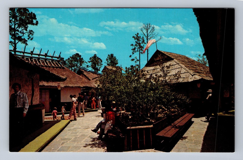 Daytona Beach FL-Florida Marco Polo Park Vintage Postcard