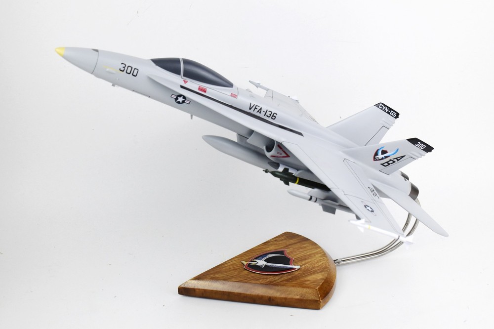 VFA-136 Knighthawks (2007) F/A-18C Hornet Model, Navy, 1/37th (18