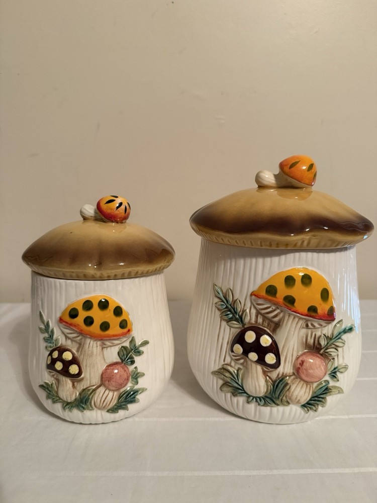 VTG Merry Mushroom Med & Large Canister Set w/ Lids- 1983 Japan Sears & Roebuck