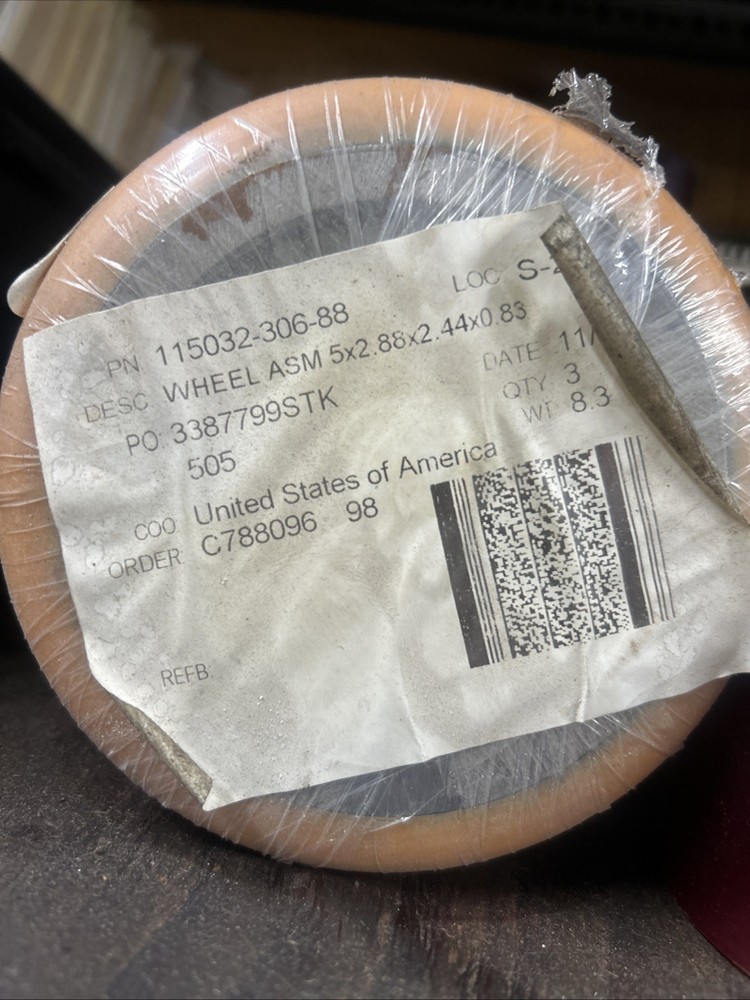 4 New CROWN 5.00x2.88 Poly Load Wheels for Forklift CR115032-301-THO