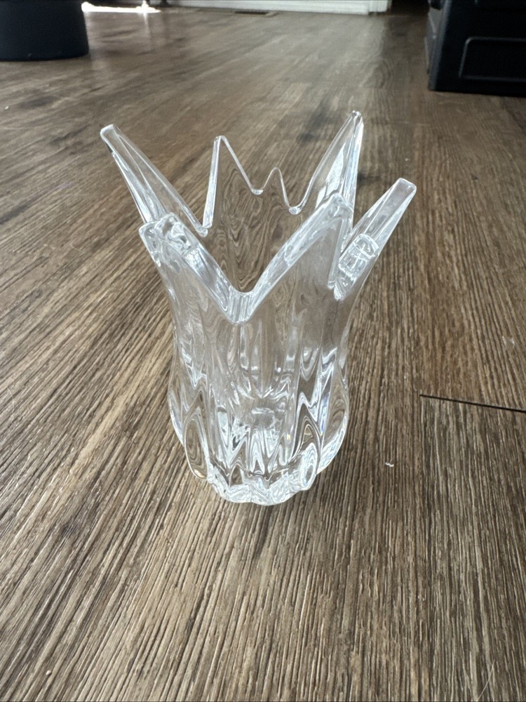 Mikasa Lotus XY 066/628 Vase, 10