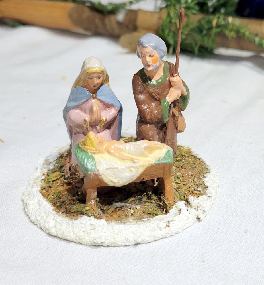Nativity Scene. Jesus, Mary, 7 Joseph.  US-Zone Germany.   Minature Figure.