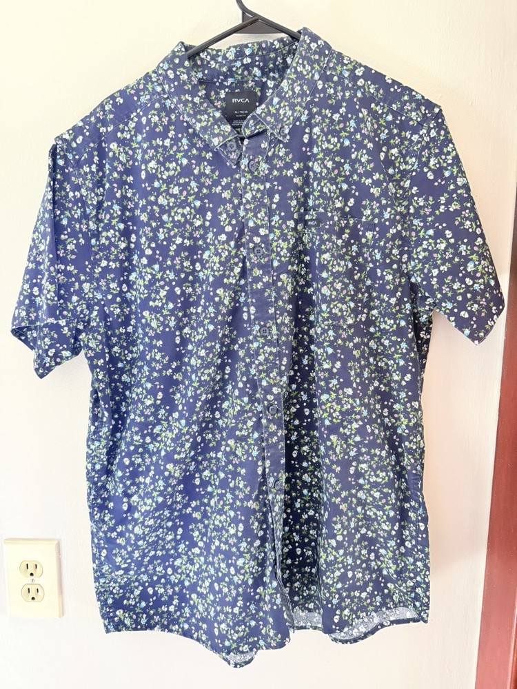 XL - Men - RVCA Floral Short Sleeve Button-Down Shirt