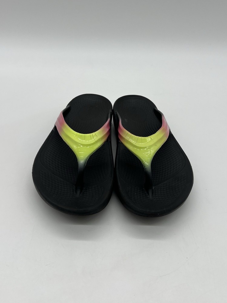 Oofos Oolala Luxe Slip-On Comfort Womens Size 6 Green Pink Flip Flops Sandals.