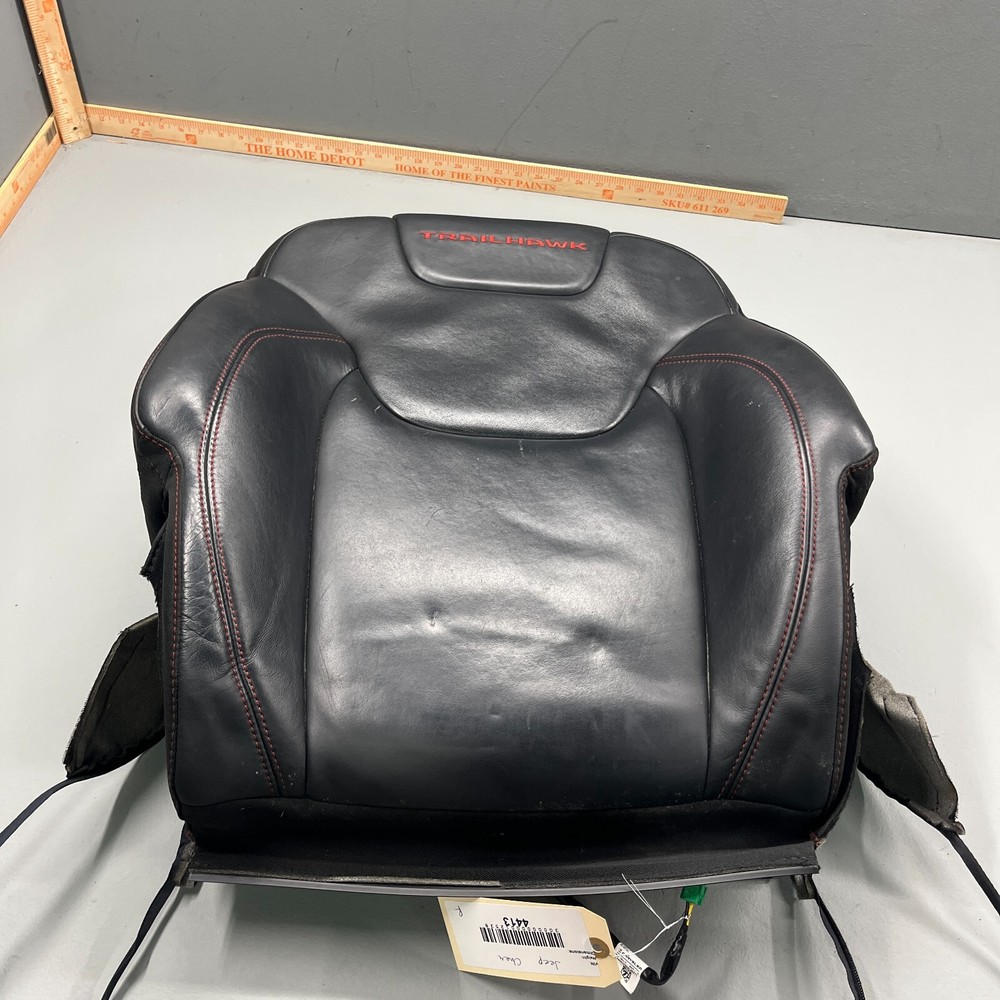 JEEP CHEROKEE 2014 - 2018 FRONT  PASSENGER SIDE UPPER SEAT CUSHION OEM TRAILHAWK