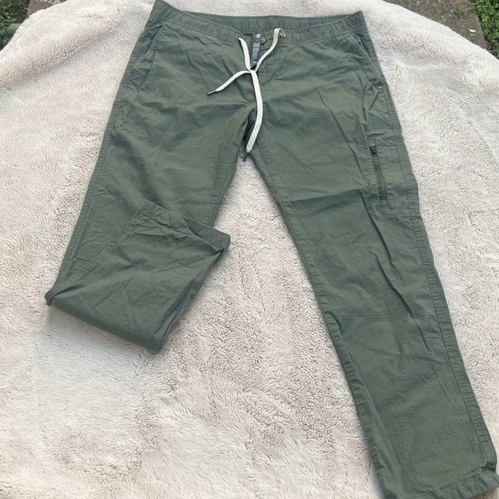 Vuori Women’s Green Ripstop Drawstring Casual Pants with Zip Pocket