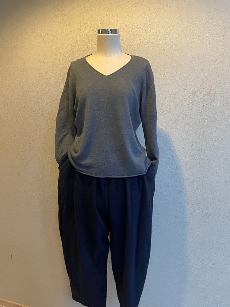 evam eva Long Sleeve V-Neck Linen Knit Top Gray Size M (2)