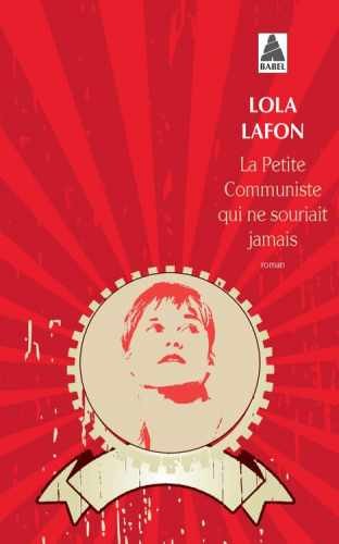 La Petite Communiste qui ne souriait - Pocket Book, by Lafon Lola - Very Good