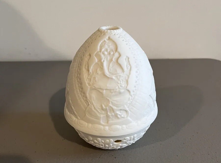 Lladro White Fairy Light Elegant God Made in Spain 2011