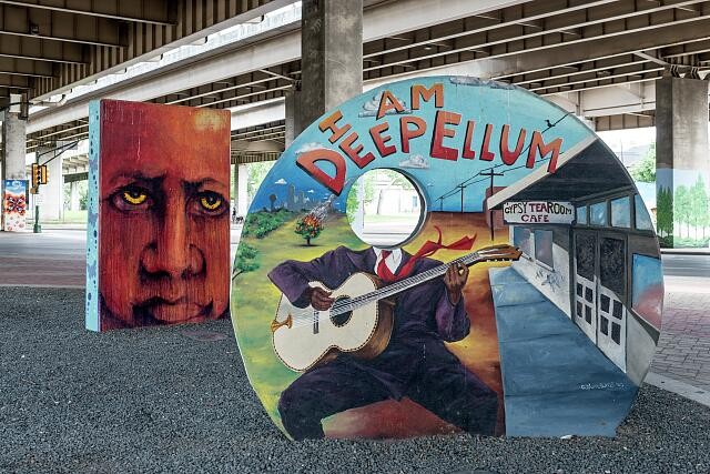 Photo:Dallas Texas Deep Ellum Mural Art 2014 Underpass Street Scene
