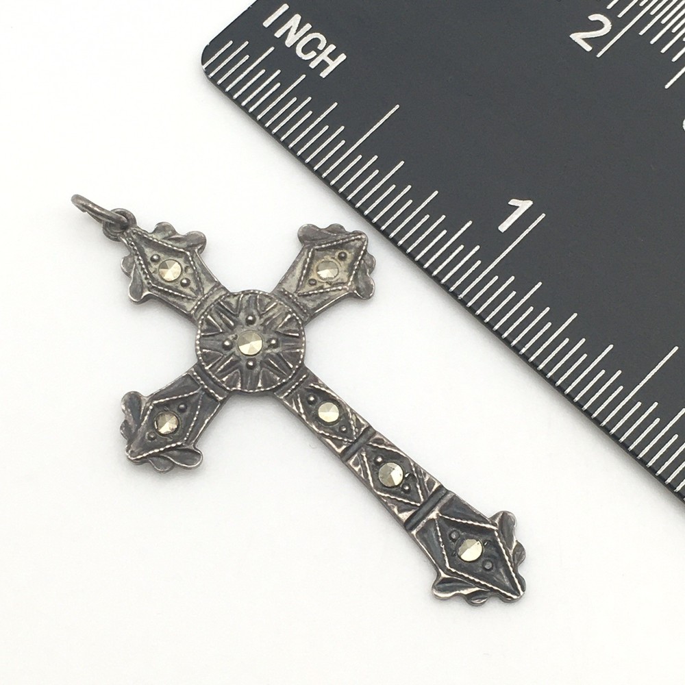 Vintage Sterling Silver Marcasite Cross Charm Pendant Marked Sterling 2g #55