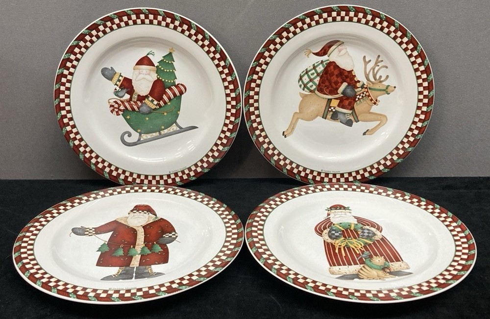 Debbie Mumm Santa's Spirit by Sakura Christmas Salad Plates 8 1/8” Set of 4