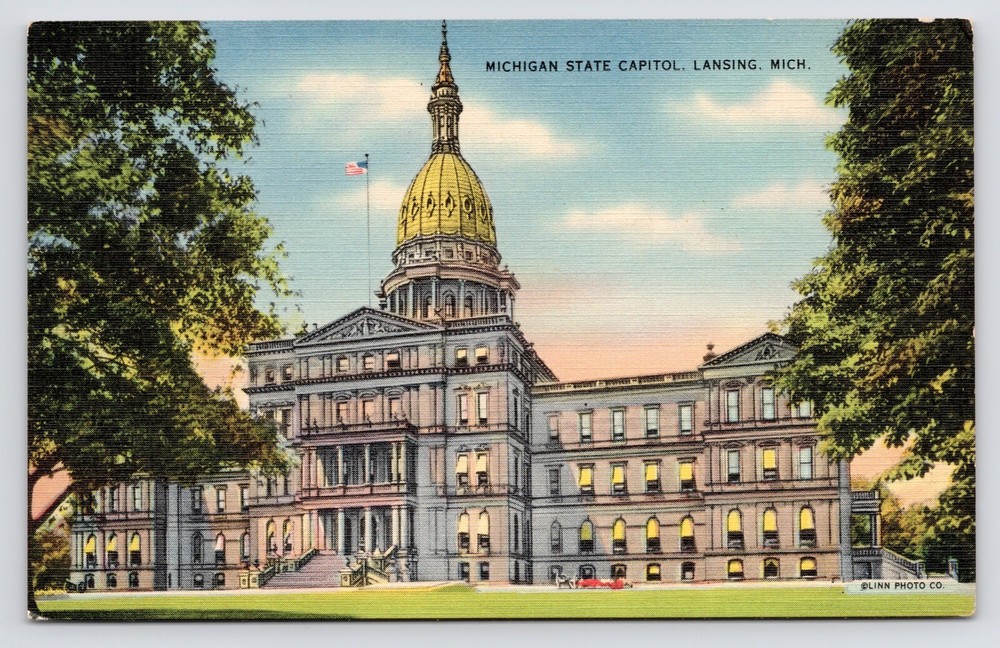State Capitol Building Lansing Michigan Ingham County MI c1940 Linen Postcard