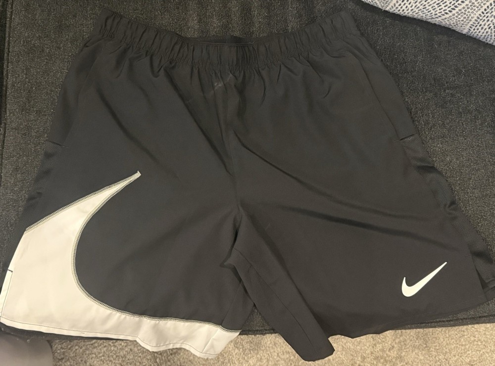 Men’s Nike Windbreaker Shorts