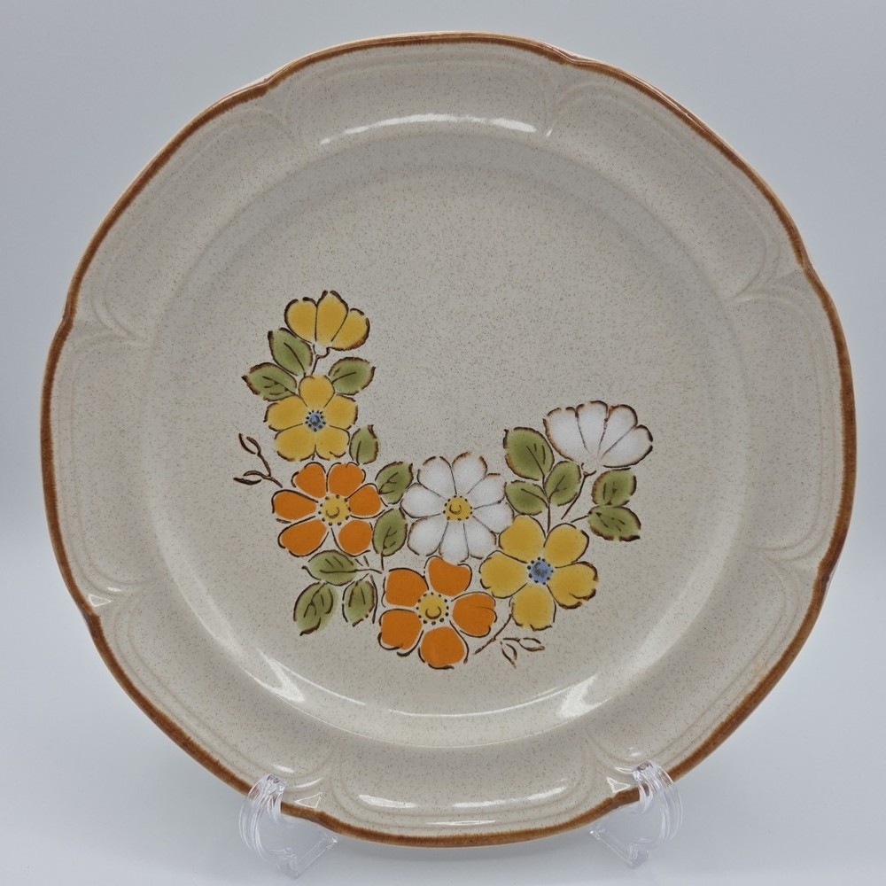 Vintage Hearthside Spring Garden Baroque 10.5” Dinner Plate Japan