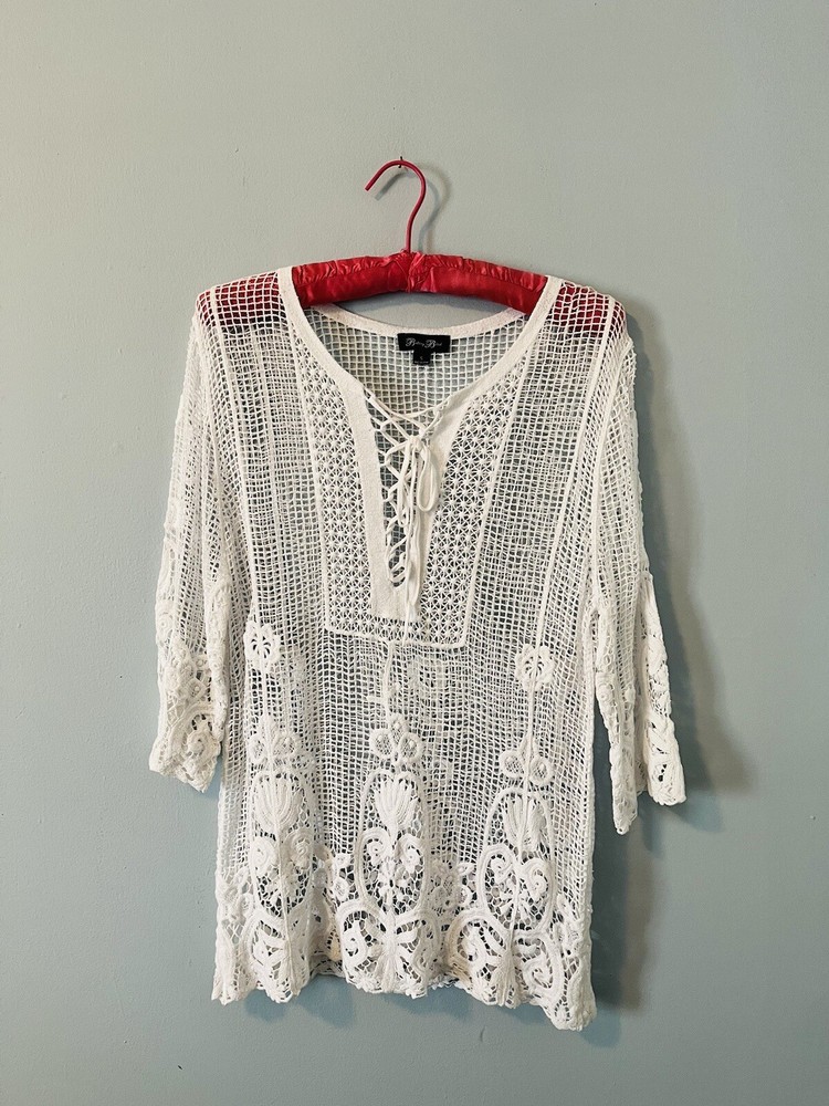 Y2K White Knit Boho Goth Fairy Ruffle frilly Crochet Cardi S whimsical Festival