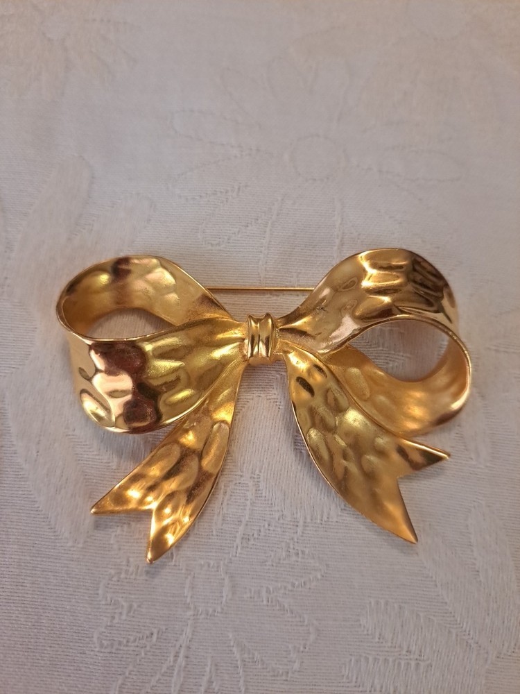 Vintage Erwin Pearl Signed PEP Large Ribbon Bow Brooch Textured Gold Tone