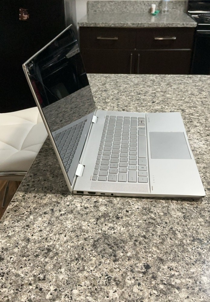 HP ENVY x360 15.6'' (256GB SSD Intel Core i5-1135G7 4.2GHz 8GB) 2-In-1 Touch...