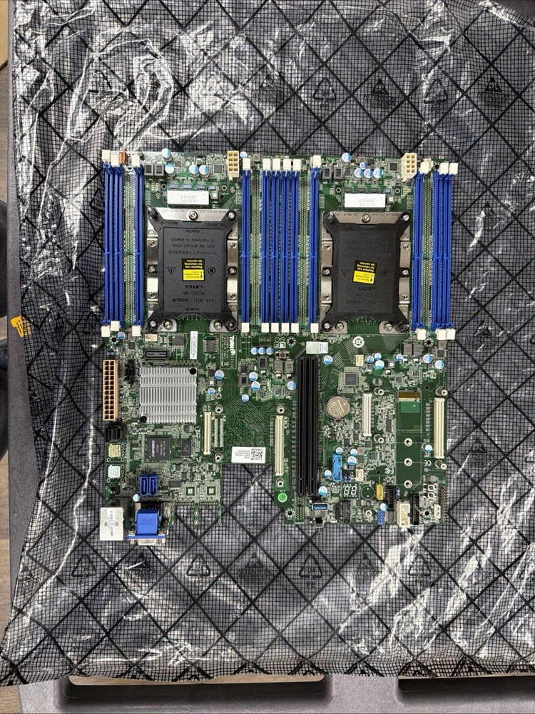 UNTESTED | TYAN S7106 Dual Socket LGA-3647 Intel XEON EATX Motherboard