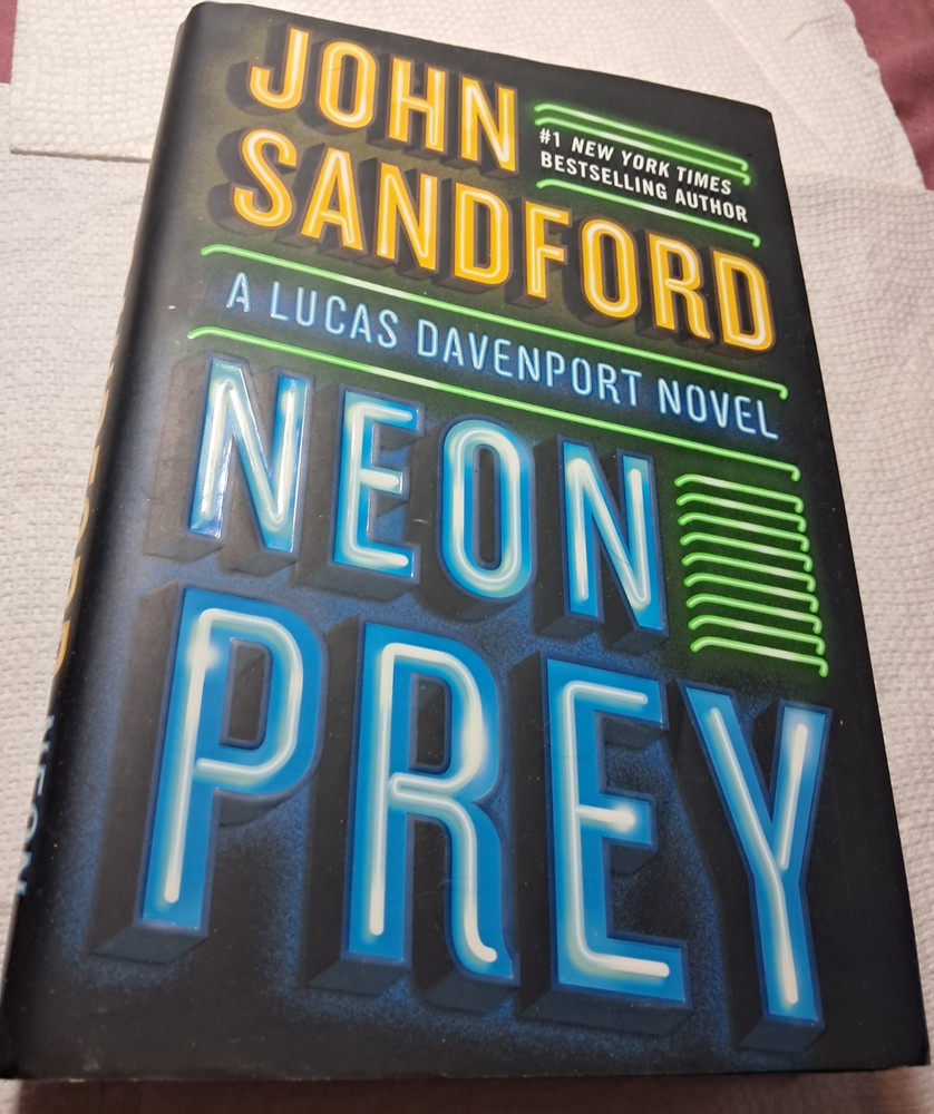John Sandford Lucas Davenport Neon Prey #29 Mystery Detective 1st print HC 2019