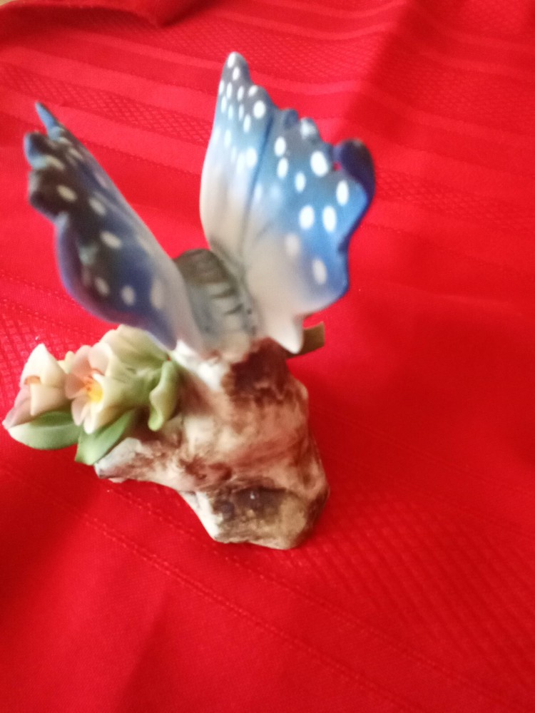 Fantastic Vintage CAPODIMONTE BLUE BUTTERFLY Porcelain Figurine