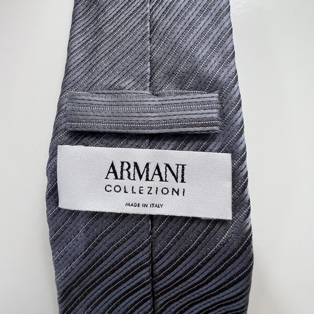 Armani Collezioni Men's Silk Neck Tie In Gray Stripe